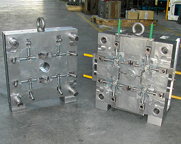 Stampo multi figure con carrelli